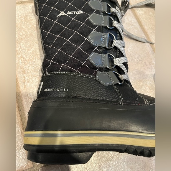 Snow Boots, Size 5 - Picture 5 of 11